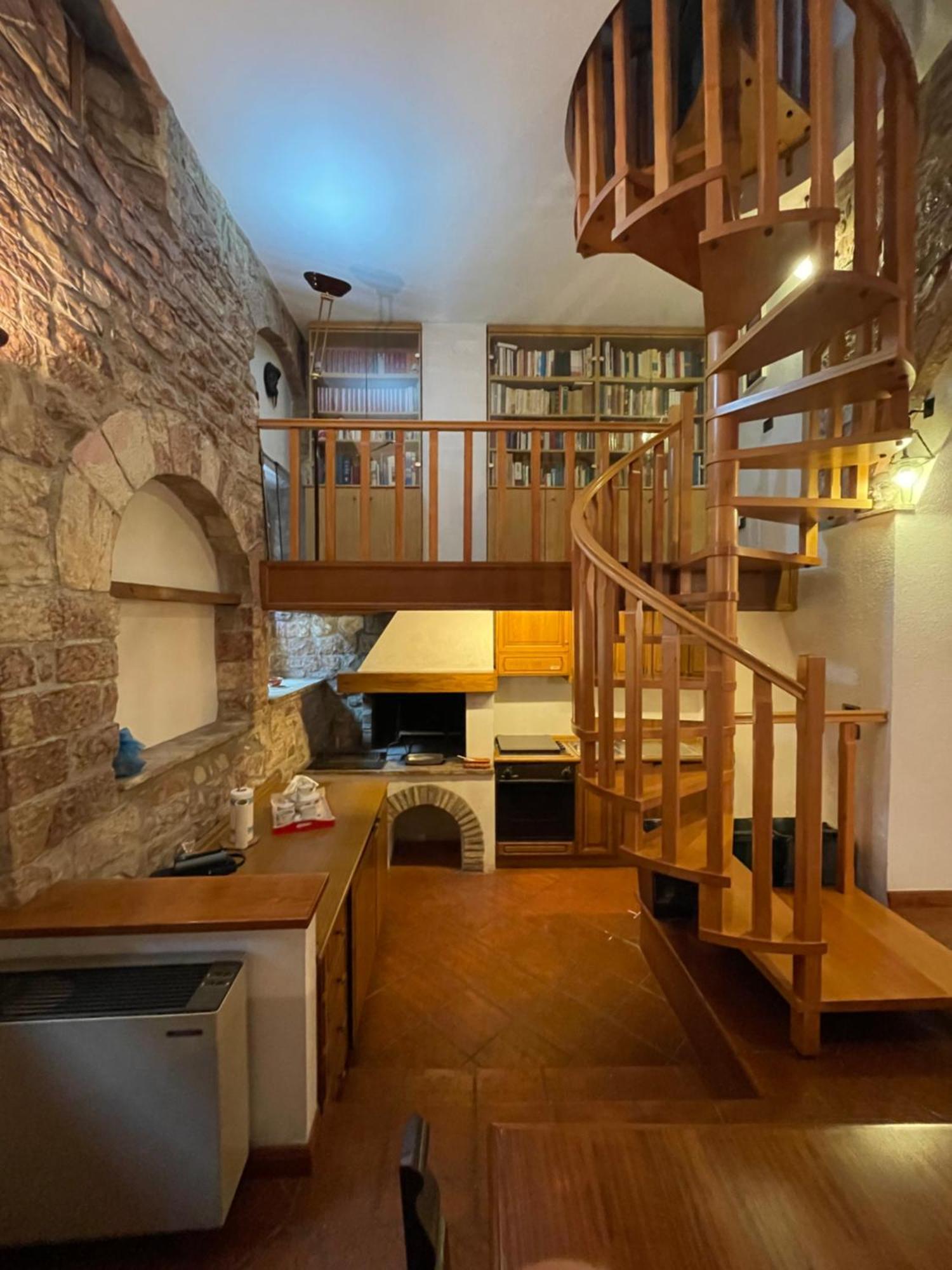 Happy House - Porta San Giacomo Apartment Assisi Exterior photo