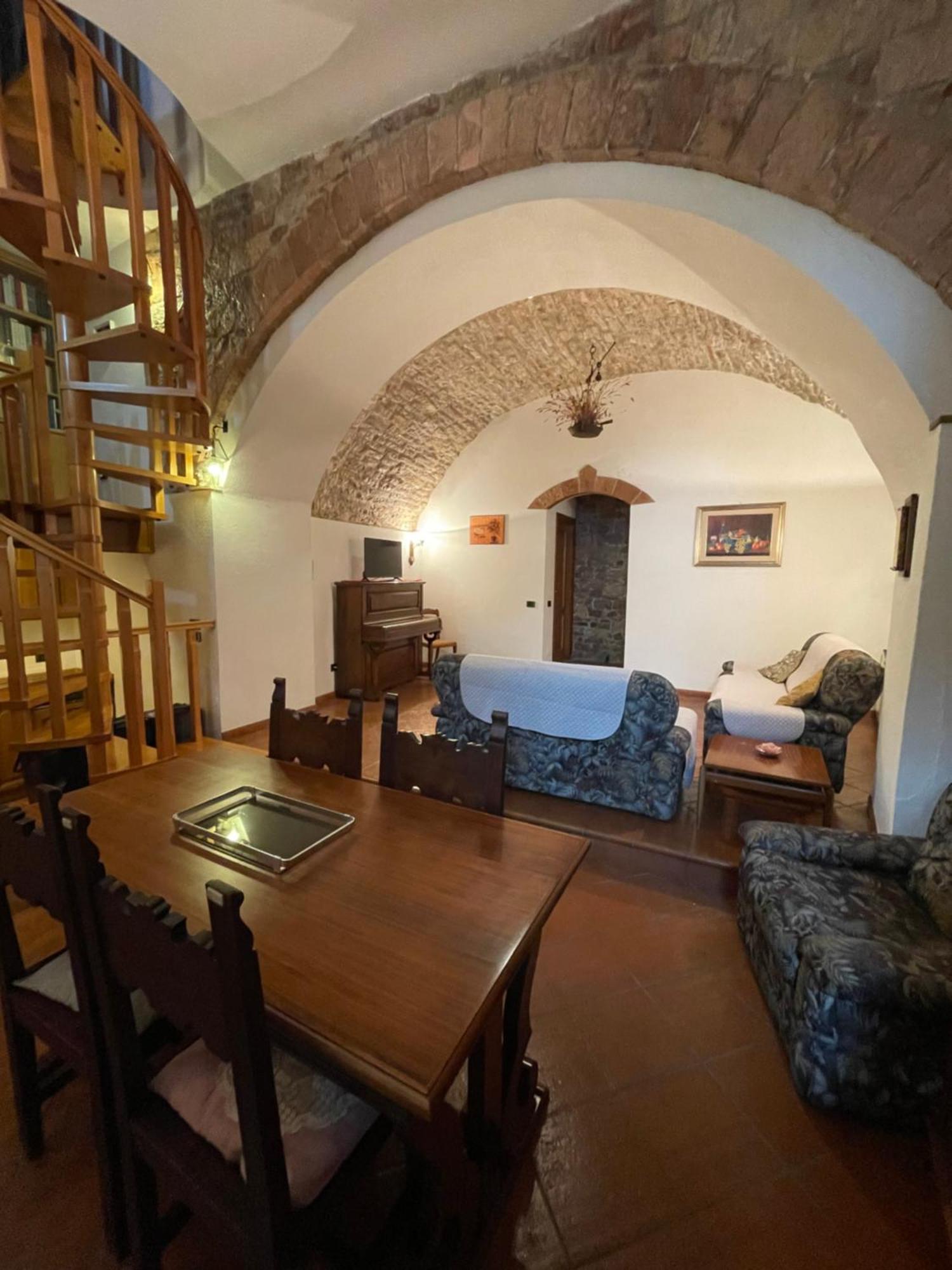 Happy House - Porta San Giacomo Apartment Assisi Exterior photo