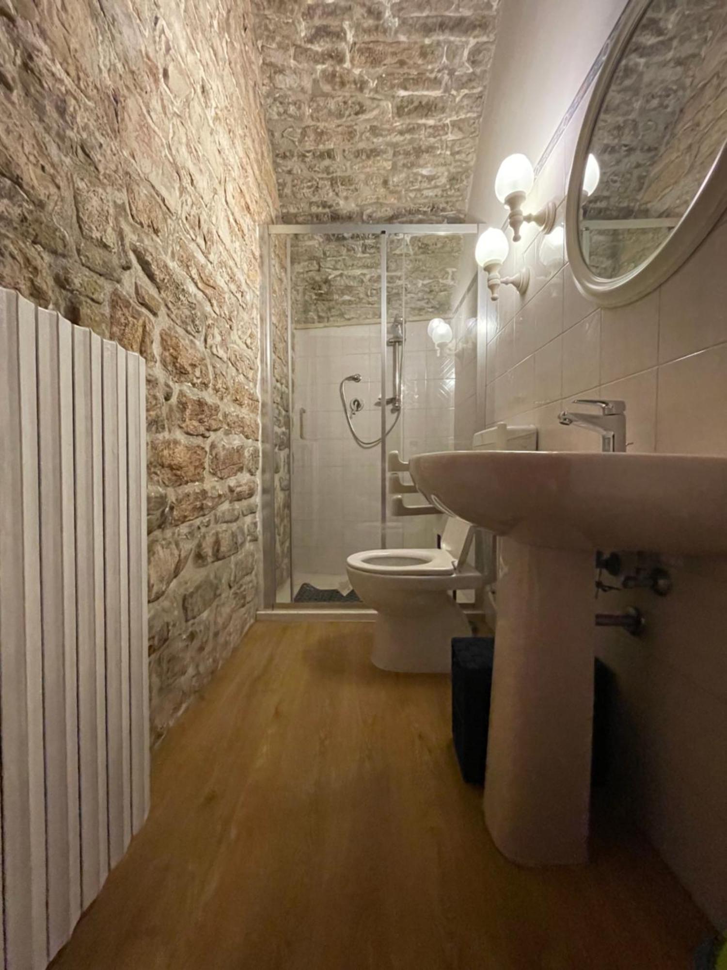 Happy House - Porta San Giacomo Apartment Assisi Exterior photo